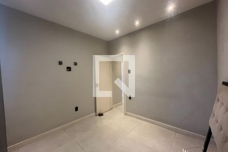 Quarto 1 de apartamento para alugar com 2 quartos, 66m² em Olaria, Rio de Janeiro