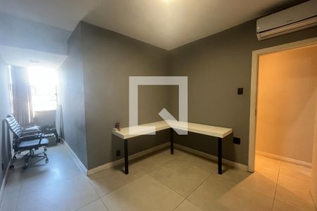 Quarto 2 de apartamento para alugar com 2 quartos, 66m² em Olaria, Rio de Janeiro