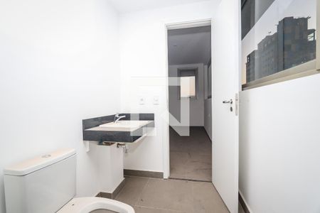 Banheiro  de kitnet/studio à venda com 1 quarto, 58m² em Jardins, São Paulo