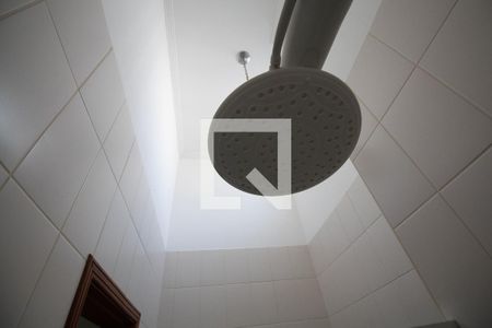 Banheiro da Suíte de casa de condomínio para alugar com 3 quartos, 124m² em Vila Nova Mazzei, São Paulo