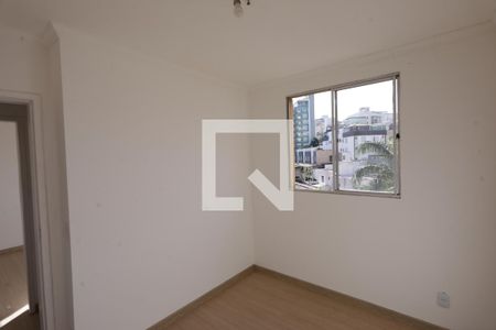 Quarto 2 de apartamento para alugar com 2 quartos, 49m² em Castelo, Belo Horizonte