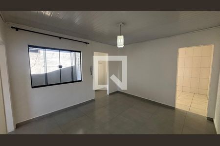 Sala de casa para alugar com 2 quartos, 120m² em Jardim do Estádio, Santo André