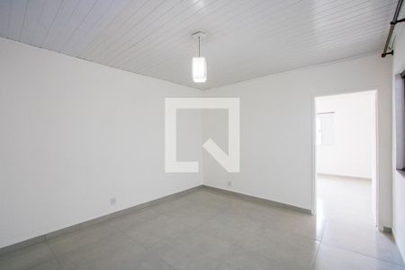 Quarto 2 de casa para alugar com 2 quartos, 120m² em Jardim do Estádio, Santo André