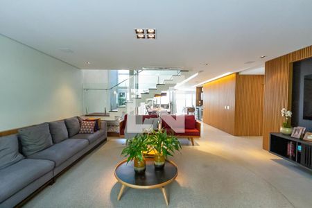 Sala de casa de condomínio à venda com 6 quartos, 600m² em Parque Terra Nova II, São Bernardo do Campo