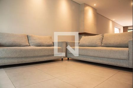 Sala de casa à venda com 3 quartos, 200m² em Planalto Paulista, São Paulo