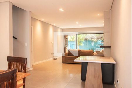 Sala de casa à venda com 3 quartos, 200m² em Planalto Paulista, São Paulo