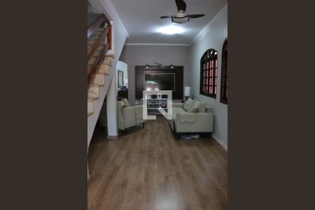 Sala de casa para alugar com 3 quartos, 142m² em Bairro Nakamura Park, Cotia