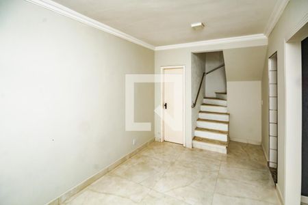 Sala de casa à venda com 3 quartos, 76m² em Santa Amelia, Belo Horizonte