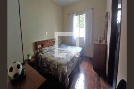 Casa à venda com 4 quartos, 600m² em Bela Aliança, São Paulo