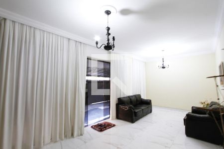 Casa para alugar com 7 quartos, 350m² em Prado, Belo Horizonte