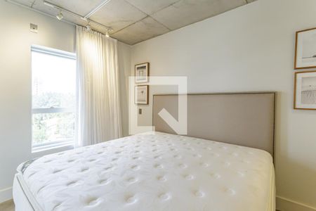 Quarto de apartamento à venda com 1 quarto, 74m² em Vila Olímpia, São Paulo