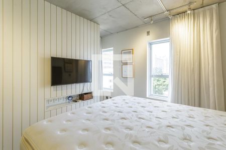 Quarto de apartamento à venda com 1 quarto, 74m² em Vila Olímpia, São Paulo