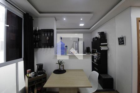 Cozinha de apartamento à venda com 2 quartos, 40m² em Chácara das Pedras, Porto Alegre