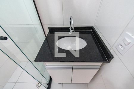 Banheiro Social de kitnet/studio à venda com 1 quarto, 27m² em Vila Dom Pedro I, São Paulo