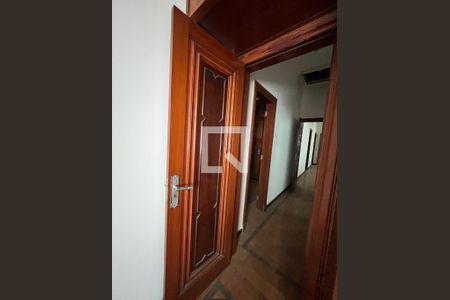Corredor de casa para alugar com 4 quartos, 360m² em Barro Preto, Belo Horizonte