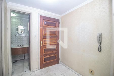 Entrada de apartamento para alugar com 3 quartos, 100m² em Menino Deus, Porto Alegre