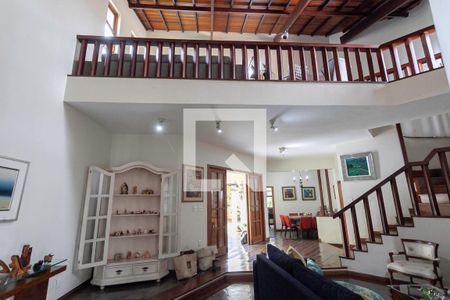 Sala 1 de casa à venda com 4 quartos, 360m² em Itapoã, Belo Horizonte
