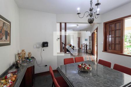 Sala 2 de casa à venda com 4 quartos, 360m² em Itapoã, Belo Horizonte