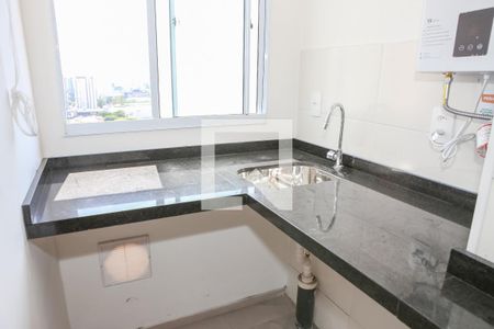 Cozinha e Área de Serviço de apartamento para alugar com 2 quartos, 38m² em Lapa, São Paulo