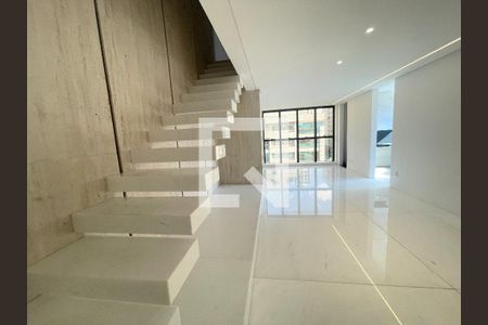 Sala de apartamento à venda com 3 quartos, 220m² em Funcionários, Belo Horizonte