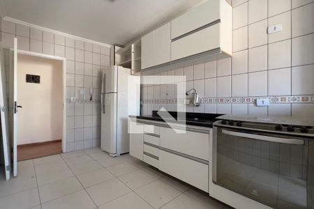 Cozinha de apartamento à venda com 2 quartos, 76m² em Vila Rosalia, Guarulhos