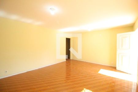 Sala de casa de condomínio para alugar com 3 quartos, 180m² em Taquara, Rio de Janeiro