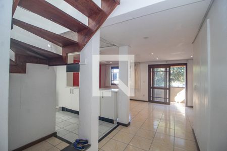Sala de casa à venda com 4 quartos, 175m² em Cristal, Porto Alegre