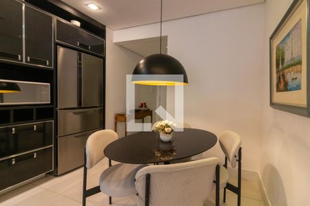 Sala de Jantar de apartamento à venda com 2 quartos, 60m² em Vila Nova Conceição, São Paulo