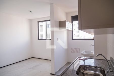 Sala/Cozinha de apartamento à venda com 2 quartos, 37m² em Vila Mira, São Paulo