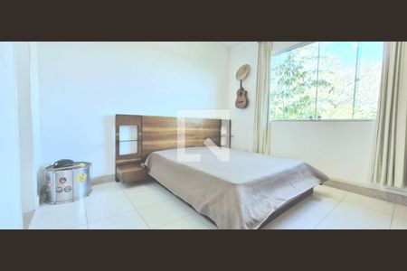 Suíte de casa de condomínio à venda com 3 quartos, 320m² em Recanto da Lagoa, Lagoa Santa