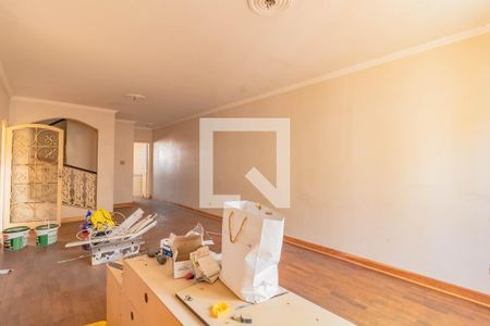 Sala de casa para alugar com 3 quartos, 150m² em Parque Jabaquara, São Paulo