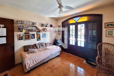 Quarto 1 de casa para alugar com 5 quartos, 720m² em Piratininga, Niterói