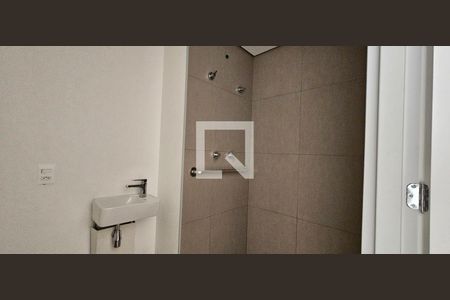 Banheiro de kitnet/studio para alugar com 1 quarto, 35m² em Vila Mariana, São Paulo