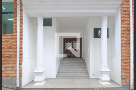 Vista da entrada de casa à venda com 4 quartos, 960m² em Jardim Guedala, São Paulo