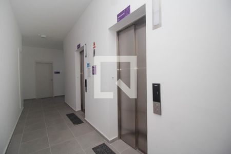 Hall social de apartamento para alugar com 2 quartos, 38m² em Vila Marina, São Paulo