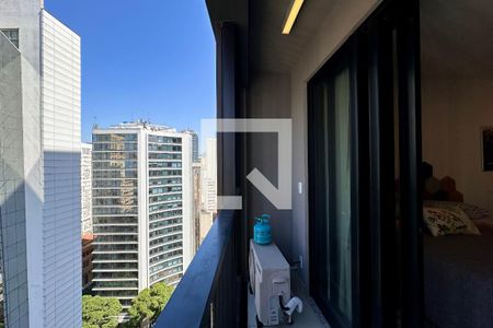 Varanda Sala/Quarto de apartamento à venda com 1 quarto, 33m² em Centro, Rio de Janeiro