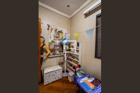 Quarto 1 de casa à venda com 4 quartos, 242m² em Utinga, Santo André