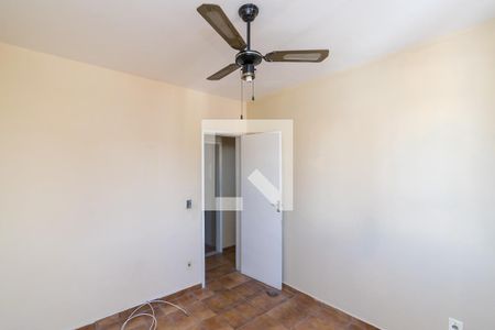 Quarto 1 de apartamento à venda com 3 quartos, 60m² em Penha, Rio de Janeiro