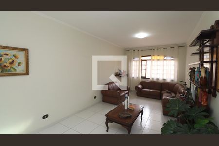 Sala  de casa para alugar com 3 quartos, 350m² em Vila Mazzei, São Paulo