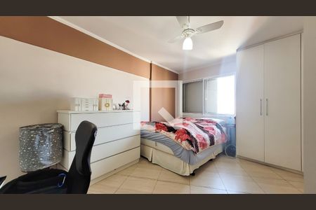 Suíte de apartamento à venda com 2 quartos, 100m² em Centro, Campinas