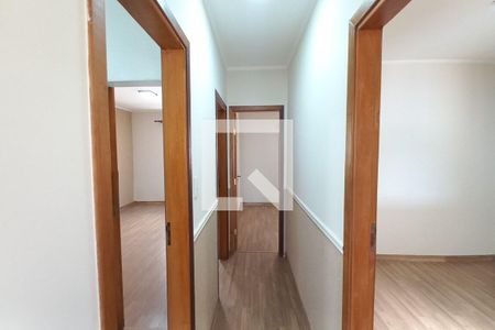 Corredor de casa para alugar com 5 quartos, 217m² em Jardim Baroneza, Campinas