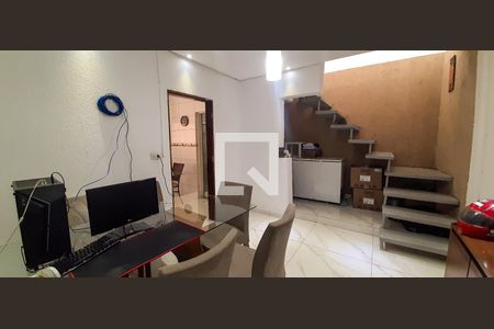 Sala de Jantar de casa à venda com 5 quartos, 300m² em Conceicao, Osasco
