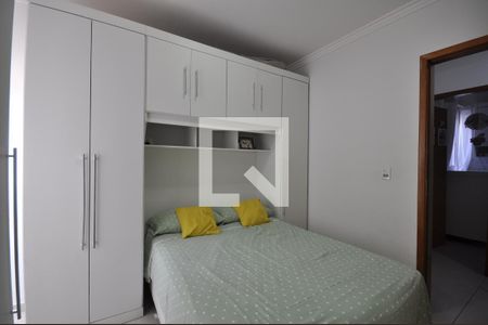 Quarto 1 de casa de condomínio à venda com 2 quartos, 75m² em Vila Nivi, São Paulo