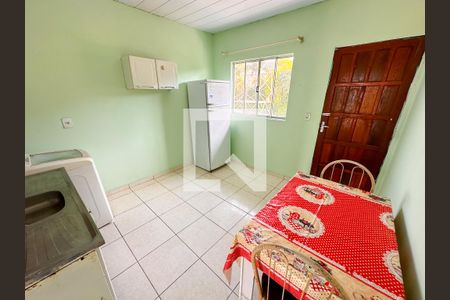 Sala/Cozinha de apartamento para alugar com 1 quarto, 9m² em São Luiz, São José