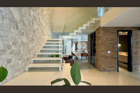 Escada de casa à venda com 4 quartos, 415m² em Jardim Paulista, São Paulo