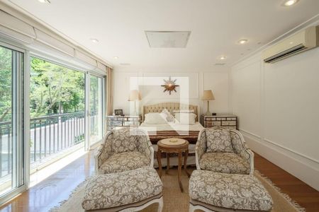 Casa à venda com 4 quartos, 584m² em Jardim Luzitania, São Paulo