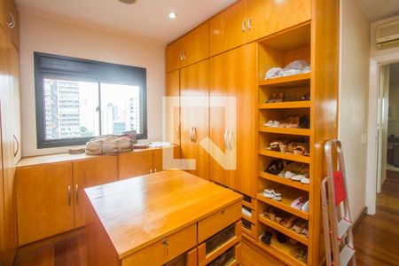 Quarto de apartamento à venda com 4 quartos, 390m² em Campo Belo, São Paulo