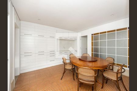 Casa à venda com 4 quartos, 819m² em Vila Nova Conceição, São Paulo