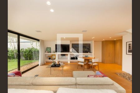 Casa à venda com 3 quartos, 537m² em Jardim Guedala, São Paulo