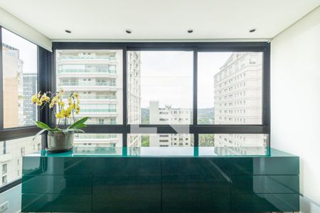 Varanda da Sala 1 de apartamento à venda com 3 quartos, 384m² em Itaim Bibi, São Paulo